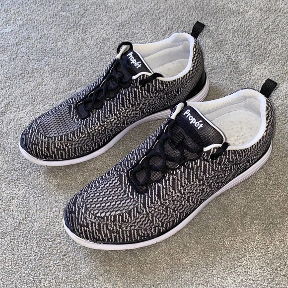 9.5 Propet TravelFit Pro Black & White Womens Sneakers Shoes - Picture 3 of 8